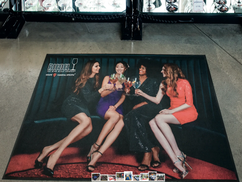 Gestalten-eingangsmatte-mit-logo